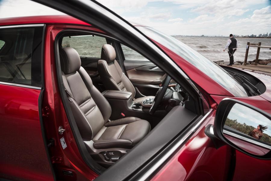 Интерьер Mazda CX-9 GT 2016 года  (AU) (фото 33 из 39)